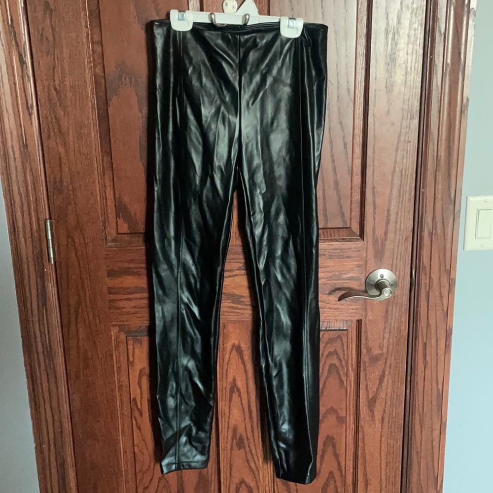 Skinny leather pants